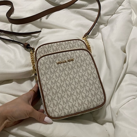 Michael Kors Jet Set Travel medium Logo Crossbody bag - Picture 1 of 4